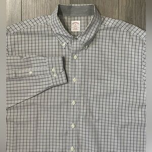 Brooks Brothers 346 Button Down Shirt Men's XL Green/Black Plaid Long Sleeve
